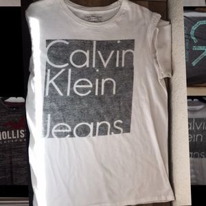 White and grey Calvin Klein T-shirt